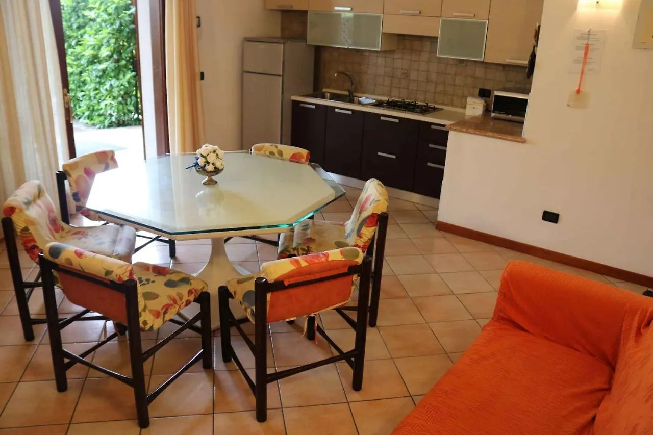 Apartment In Bardolino/Gardasee 21881 Italy